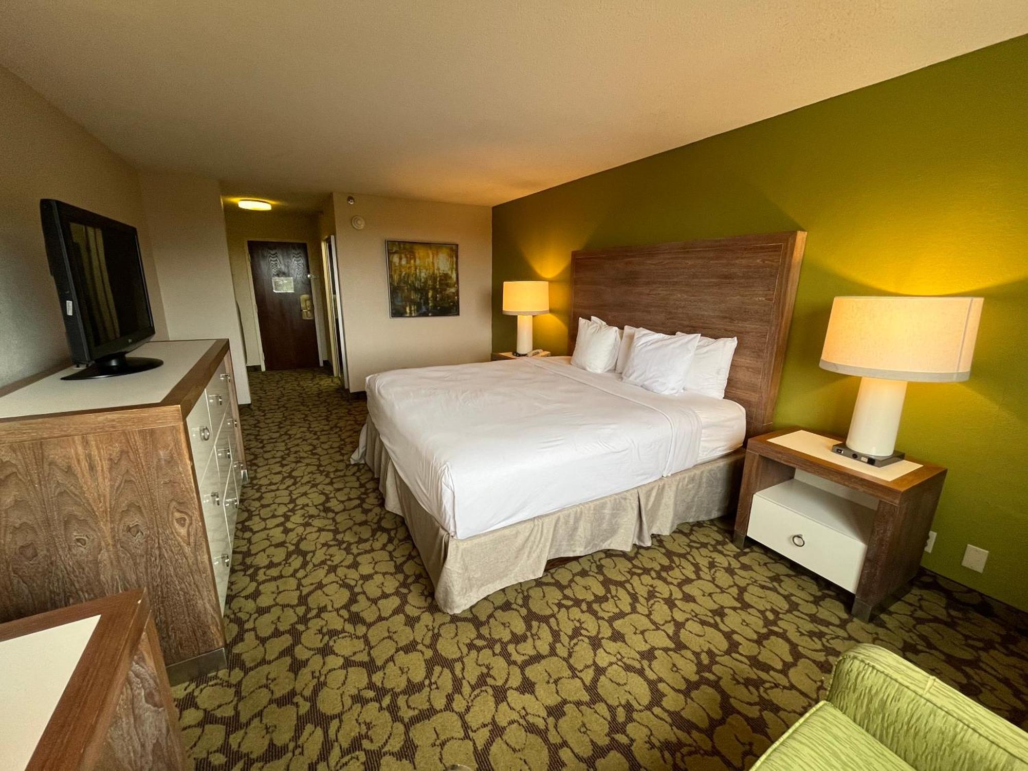 Ramada Plaza By Wyndham Charlotte South End Airport Hotel Kültér fotó